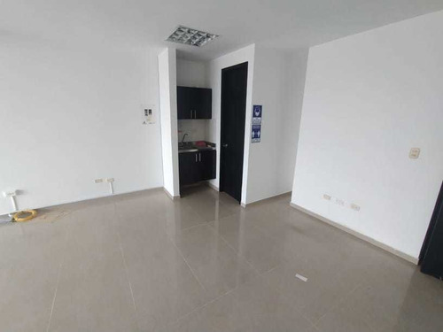 Imagen 6 de 13 de Arriendo Oficina Centro Empresarial Via 40 Ciudad De Barranquilla