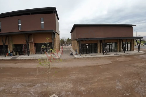 Local En Renta De 302.50 M2 En $116,462 En Plaza Pastizal En La Unión Ganadera De Chihuahua Km 8...