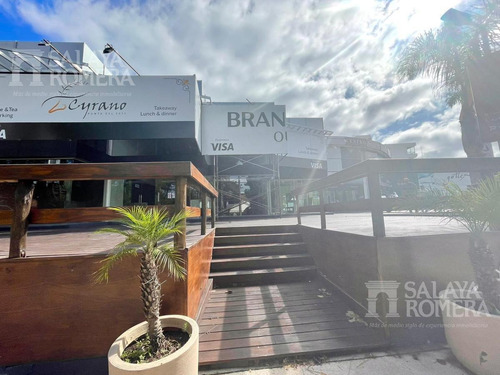 Imagen 12 de 14 de Locales - Alquiler Anual - Punta Del Este - Av. Roosevelt - Ref:4336192