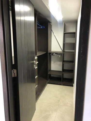 Imagen 11 de 15 de Piso En Venta, Nueva Cordoba, 3 Dormitorios,3 Baños Cochera Doble