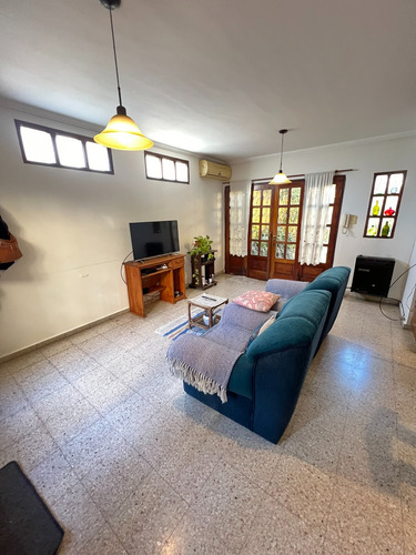 Casa En Venta Calle 35 Entre 24 Y 25 La Plata