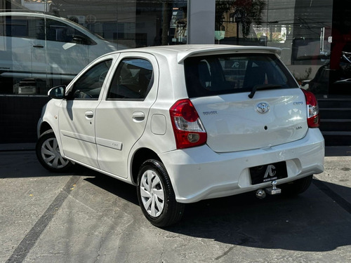 Toyota Etios ETIOS X 1.3 Flex 16V 5p Aut.
