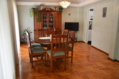 Hermoso Piso 4 Ambientes + Dependencia En Recoleta