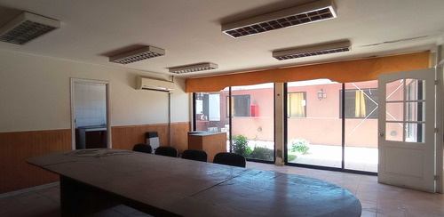 Vende Cómoda Propiedad Comercial Talca (63789)
