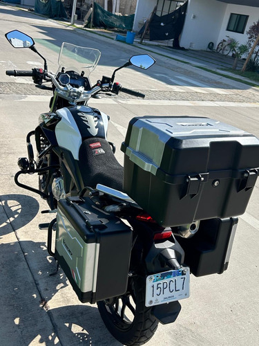 Italika V200