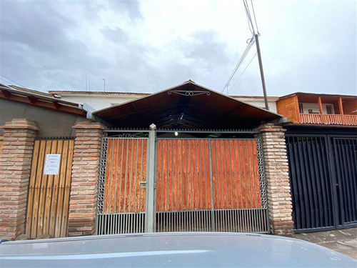 Casa En Venta De 3 Dorm. En Colina