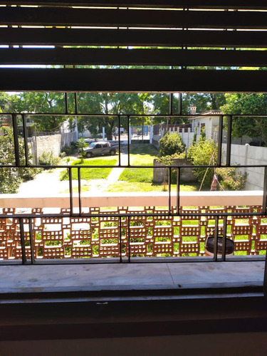 Casa En Venta 4 Dormitorios En Colon, Atencion Inversores !!!metros De Av Garzón, Buena Renta