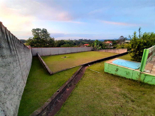 Imagem 10 de 14 de Chácara Ibiuna 2.500 Mts Casa, Piscina, Otima Localização