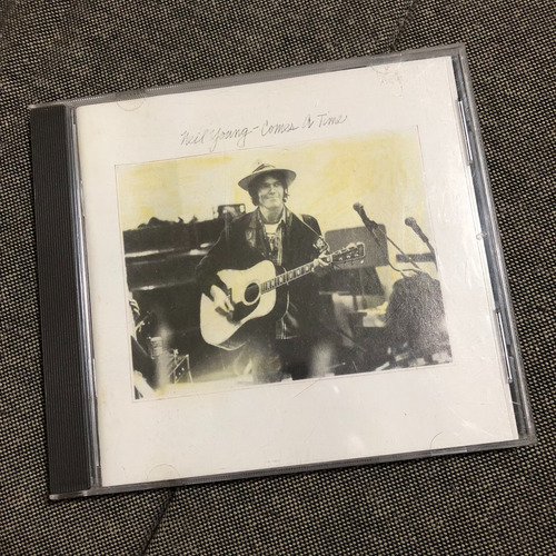 Cd Neil Young - Comes A Time 1978 Importado / Rock Country Cd (Usado)