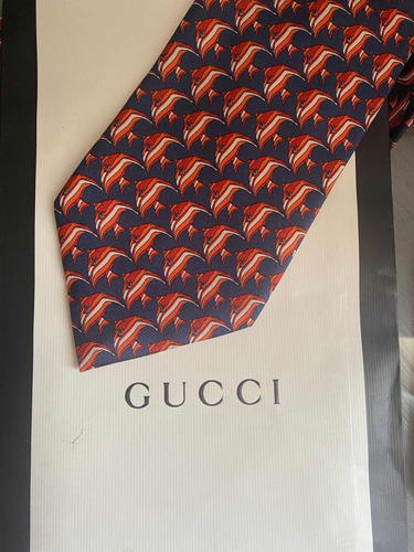 Corbata Gucci Auténtica Preloved