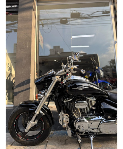 Suzuki Boulevard M800