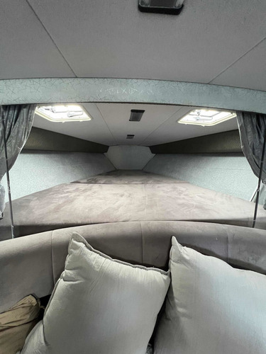 Lancha Formula 357 Sr1 Americana - Santana Yachts