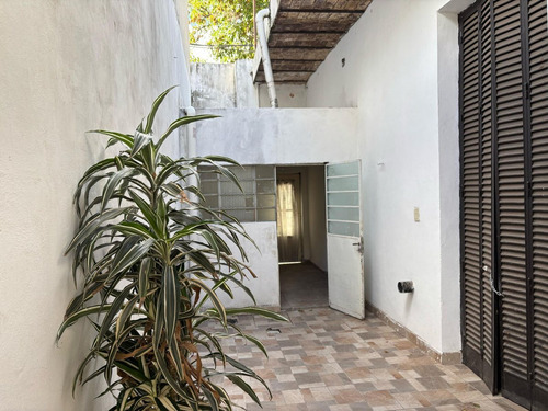 Alquiler Casa De Estilo Reciclada 1 Dorm Las Heras