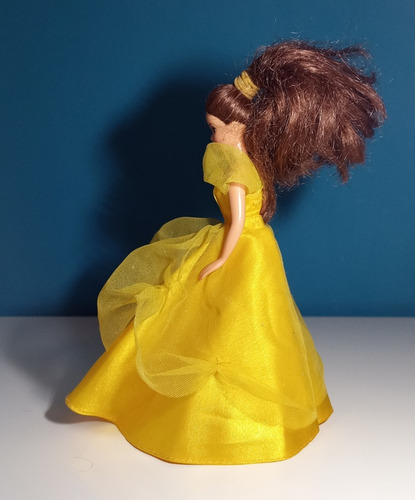 Muñeca Bella Articulada (bella Y La Bestia) Disney Original (Usado)