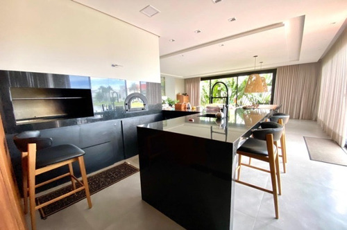 Imagem 25 de 30 de Casa À Venda Em Xangri-lá - Ca01378 - 69437034