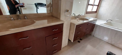 Imagen 21 de 24 de Venta Casa 820 M2 4h/4b/4p Altamira