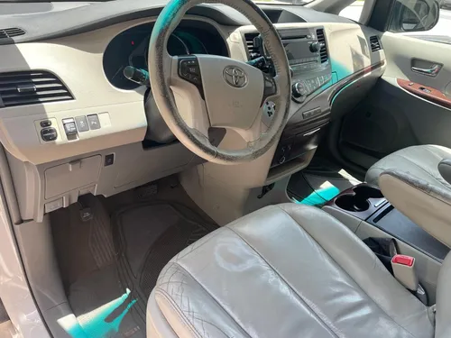 Toyota Sienna Xle Piel At