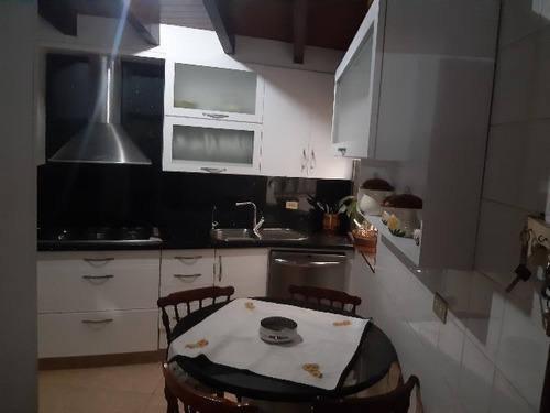 Imagen 11 de 14 de Uso Comercial 5 Hab 4 Ba 1 Pe Urb Guaicaipuro Caracas