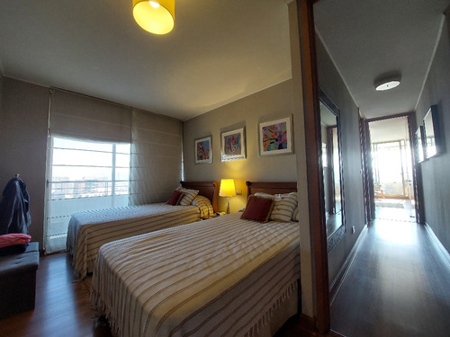 Gran Departamento Con Vista Asegurada. Espacioso Y Tranquilo