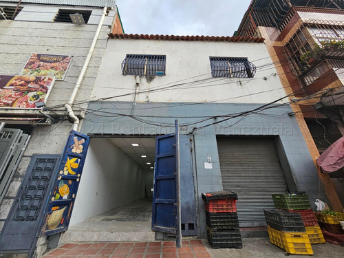 Casa En Alquiler En Catia Calle Panamerica Eu 24-29164