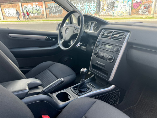 Mercedes Benz B180 Mt
