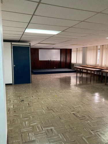 Imagen 1 de 13 de Oficina En Venta Av Urdaneta
