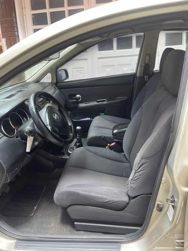 Nissan Tiida 1.8 Emotion 5 p