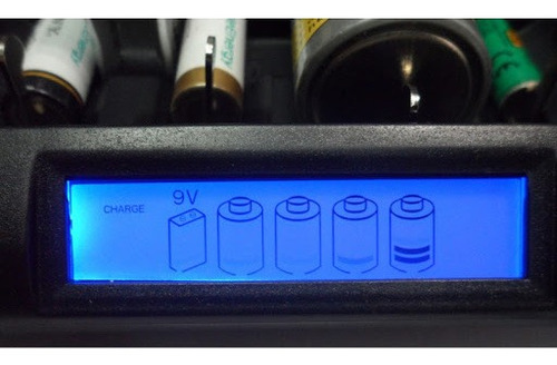 Imagen 3 de 7 de Cargador Pilas D Grandes +3 Full Total 9000mah + Fuente 220v