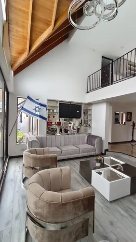 Casa En Chia Cundinamarca Conjunto, Única En Tamaño Y Modern