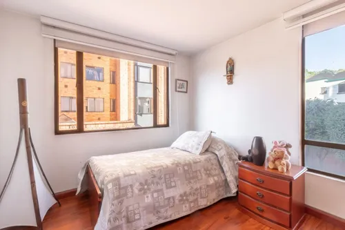 Apartamento En Venta En Cerros De Niza. Cod V8241