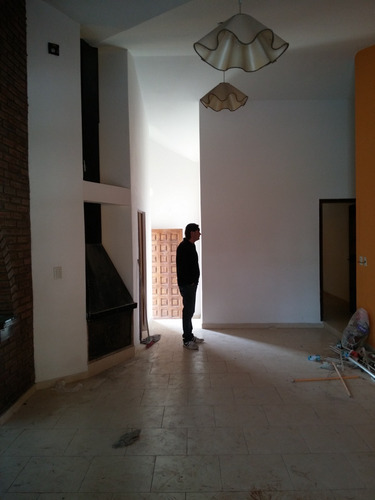 Imagen 12 de 22 de Casa Cuatro Dormitorios - En Venta - Villa Carlos Paz