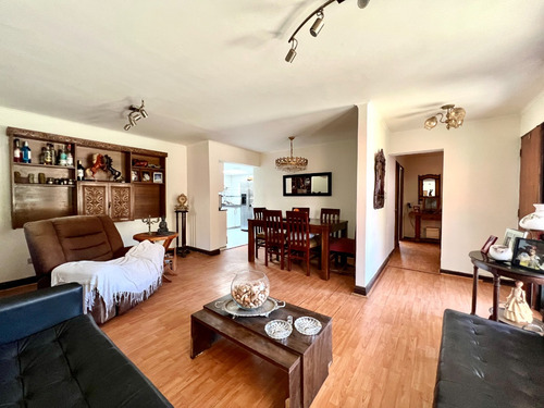 Barrio Gran Bretaña, Amplia Casa, 5d2b+servicio