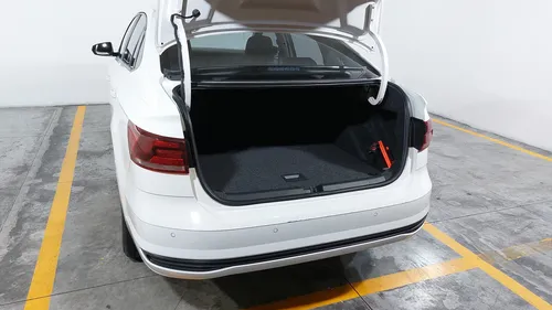 Volkswagen Virtus 1.6 COMFORTLINE AUTO