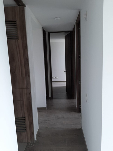 Imagen 19 de 23 de Venta Apartamento Castilla Imperial