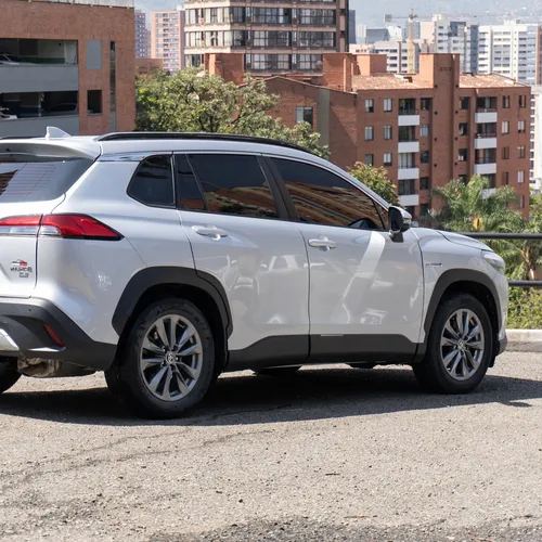 Toyota Corolla Cross 2.0 Xei híbrida