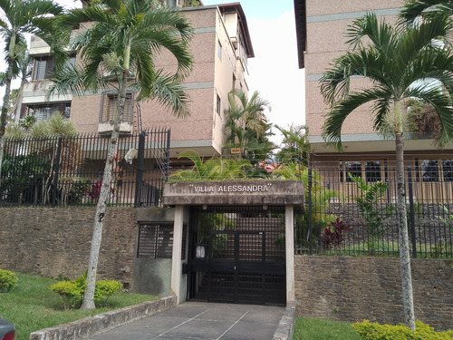 Se Alquila Habitación En La Urbanización Miranda.