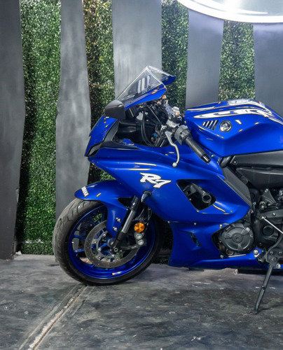 Yamaha R7 2022