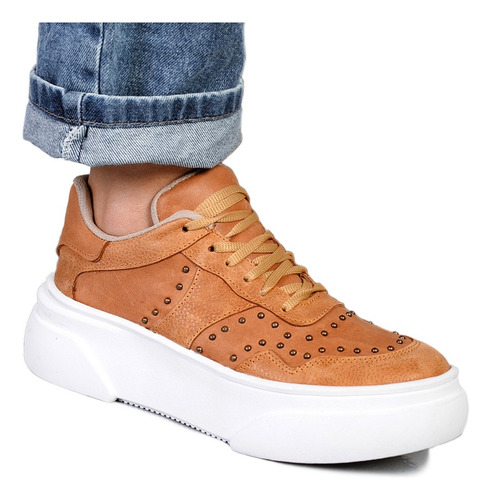 Zapatillas Mujer Urbanas Cuero Plataforma Tachas Moda Cazzu