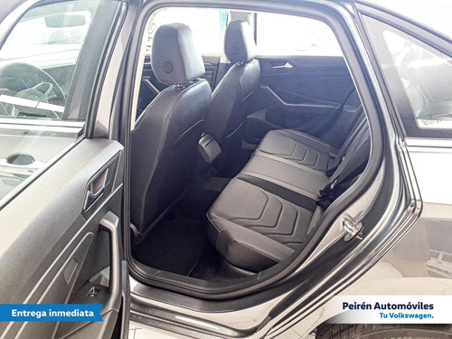 Volkswagen Vento Highline At