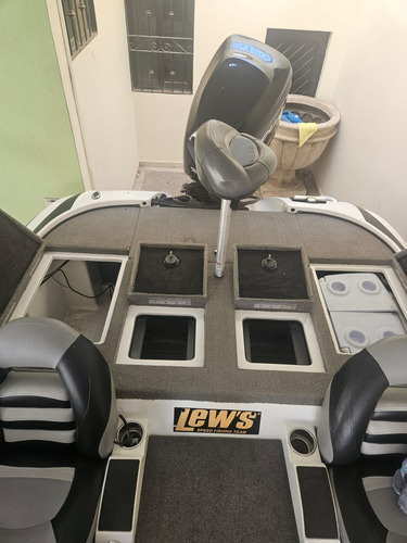 Lancha Nitro Z8 Edicion Deportiva - Ideal Pesca Deportiva