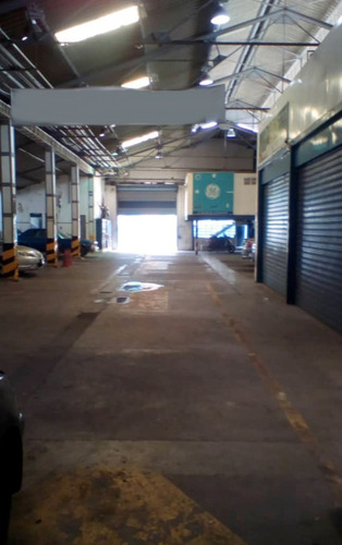 Imagen 4 de 5 de #1460 Galpon Tienda 2500m2 Boleita Sur.