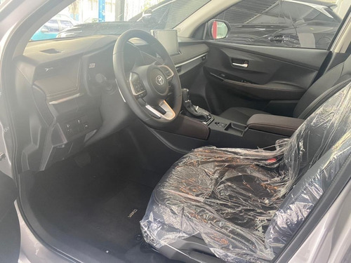 Imagen 7 de 13 de Toyota Yaris G