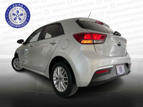 Imagen 3 de 15 de Kia Kia Rio Hb 2018 5p Hb Lx, Tm6, Ve, F. Niebla, Ra-15