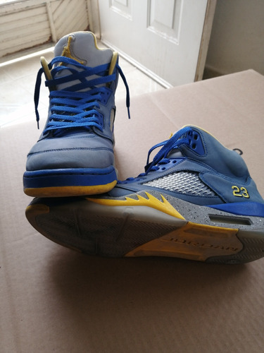 Tenis Jordan 5 Laney