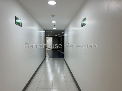 Bella Oficina Totalmente Equipada Y Amoblada En Santa Paula. Mls # 25-23964 Lp