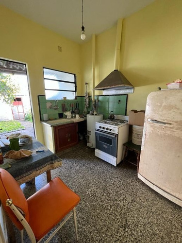 Imagen 5 de 12 de Casa En Venta En Castelar Sur