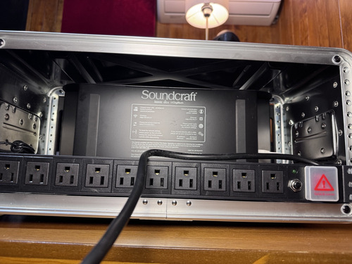 Mezcladora Digital Soundcraft Ui16 (Usado)