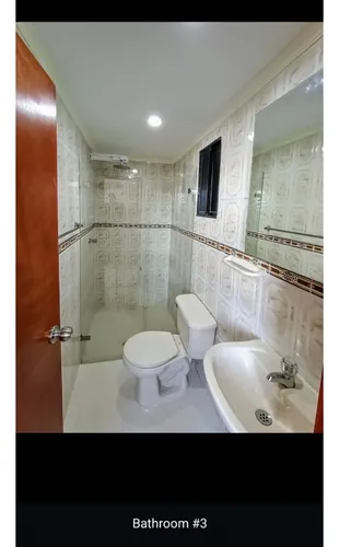 Amplio Apartamento Con Excelente Ubicacion En Medellin La Candelaria