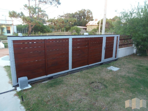 Casa En Manantiales, Balneario Buenos Aires | Jyr Propiedades Ref:2728- Ref: 2728