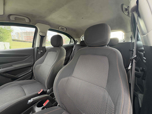 Chevrolet Onix 1.4 MPFI LT 8V FLEX 4P MANUAL